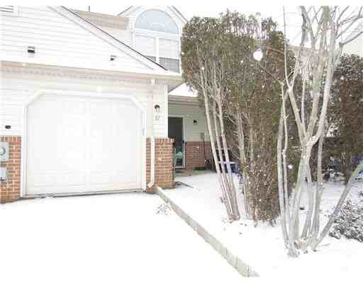 87 Sassafras Ct - Photo 2 of 11