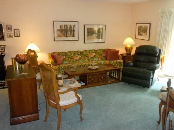 3022 Pleasant Dr - Photo 3 of 5