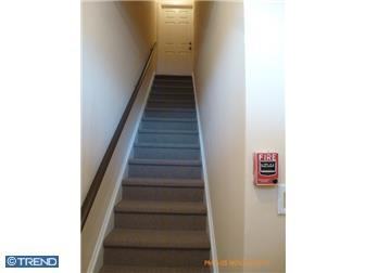 7814 Castor Ave #2ndFL - Photo 3 of 21