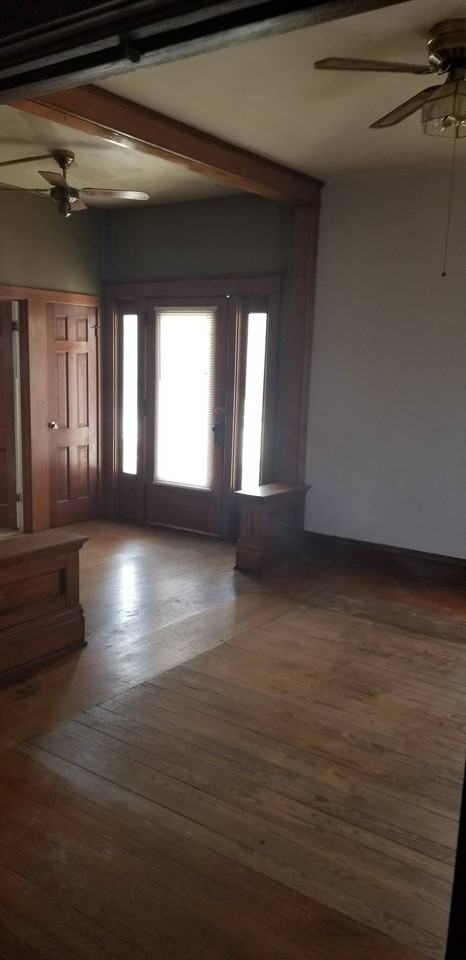 540 State St #1 - Photo 3 of 6