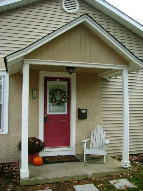 202 Woodside Ln - Photo 2 of 17