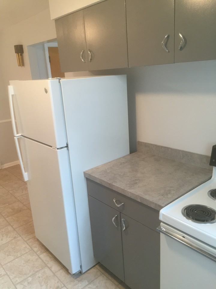 6409 Glade Avenue 4 - Photo 3 of 12