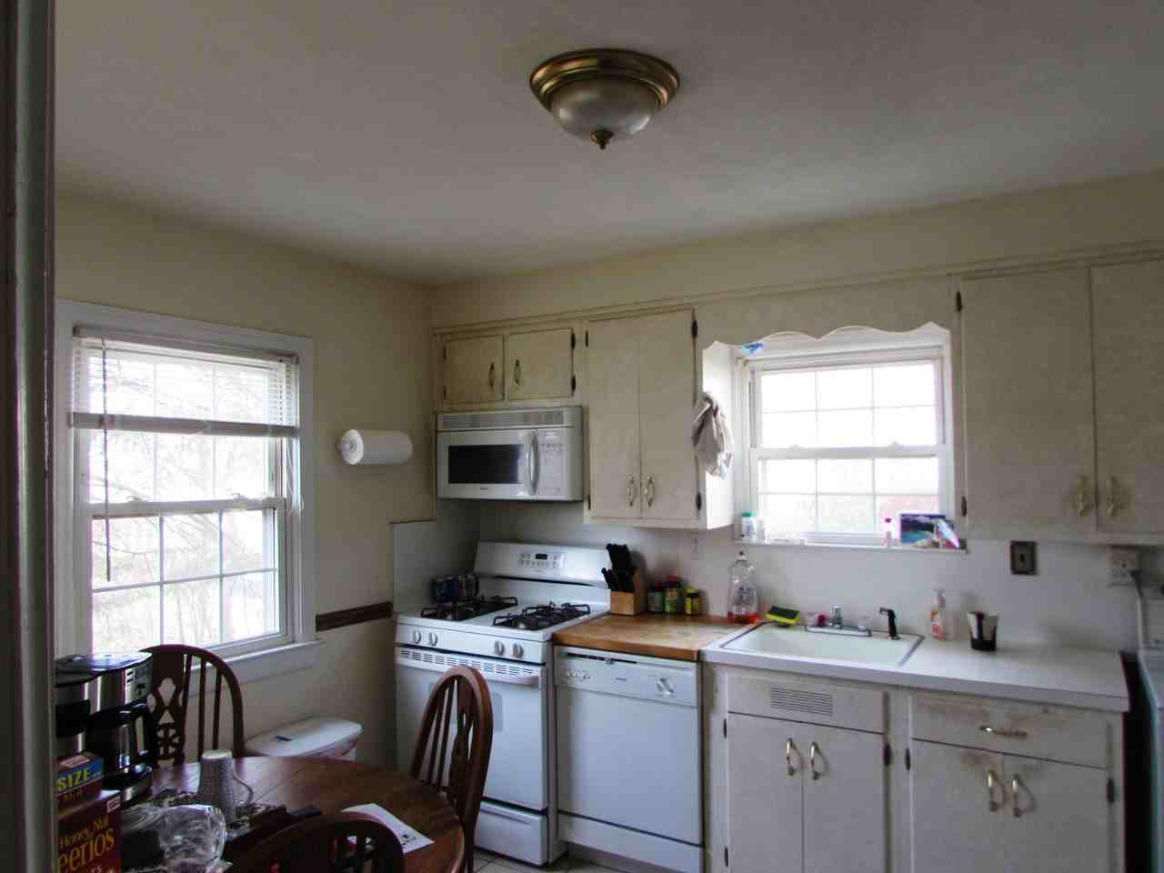 1 Leaf Pl - Photo 3 of 7