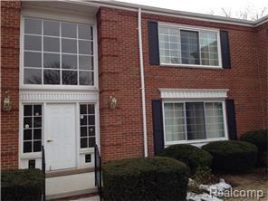 759 E Fox Hills Dr #174 - Photo 2 of 16