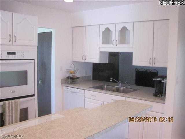7220 Somerville Dr - Photo 2 of 9