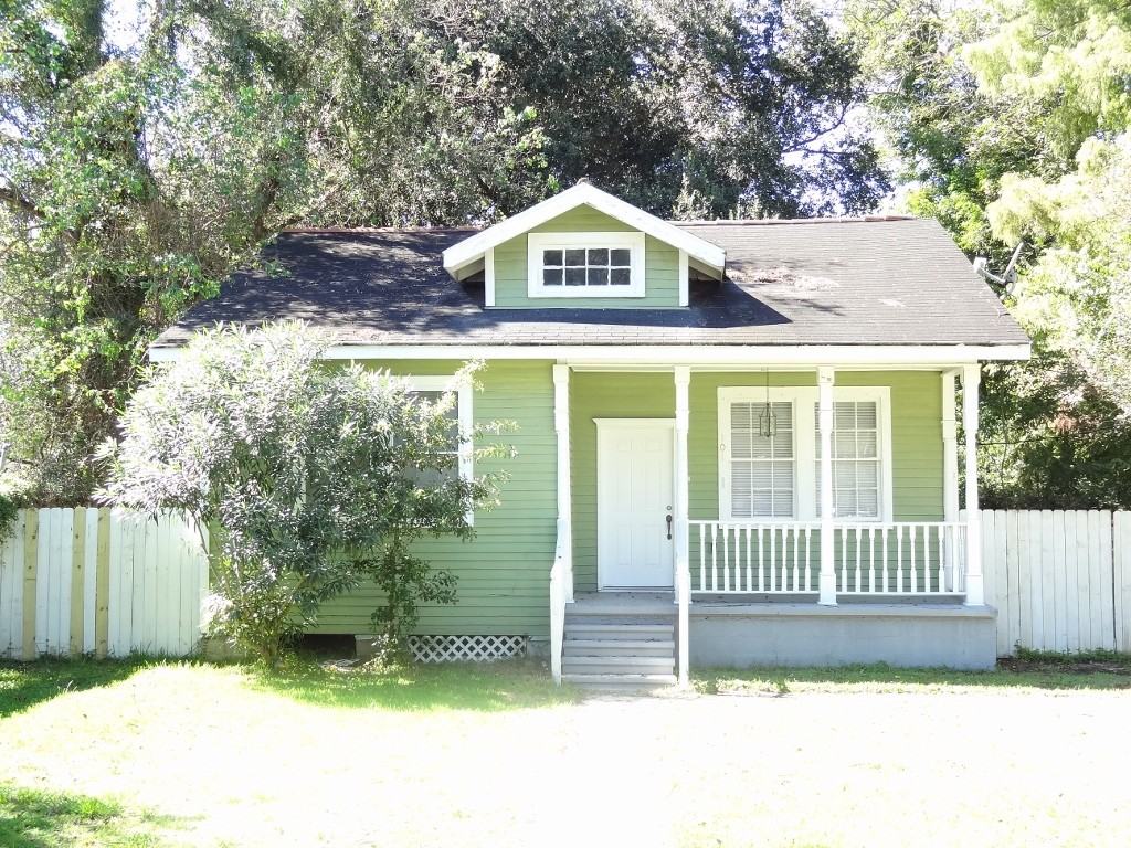 101 Lorraine St - Photo 3 of 16