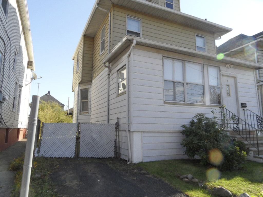 53 Wellington St Clifton NJ 07011 3 Bedroom House for 2 400