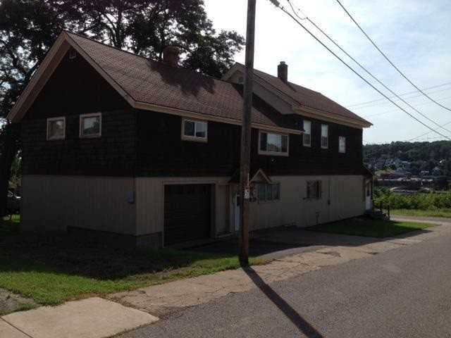 215 Water St - Photo 3 of 12