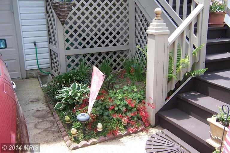 304 McDaniel Dr - Photo 2 of 14