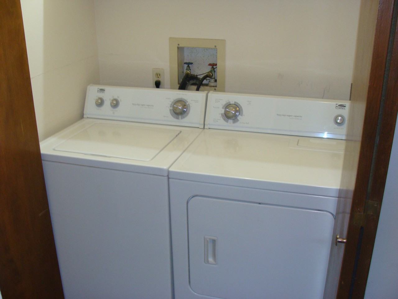 1050 W Beaver Creek Blvd #E202 - Photo 5 of 16