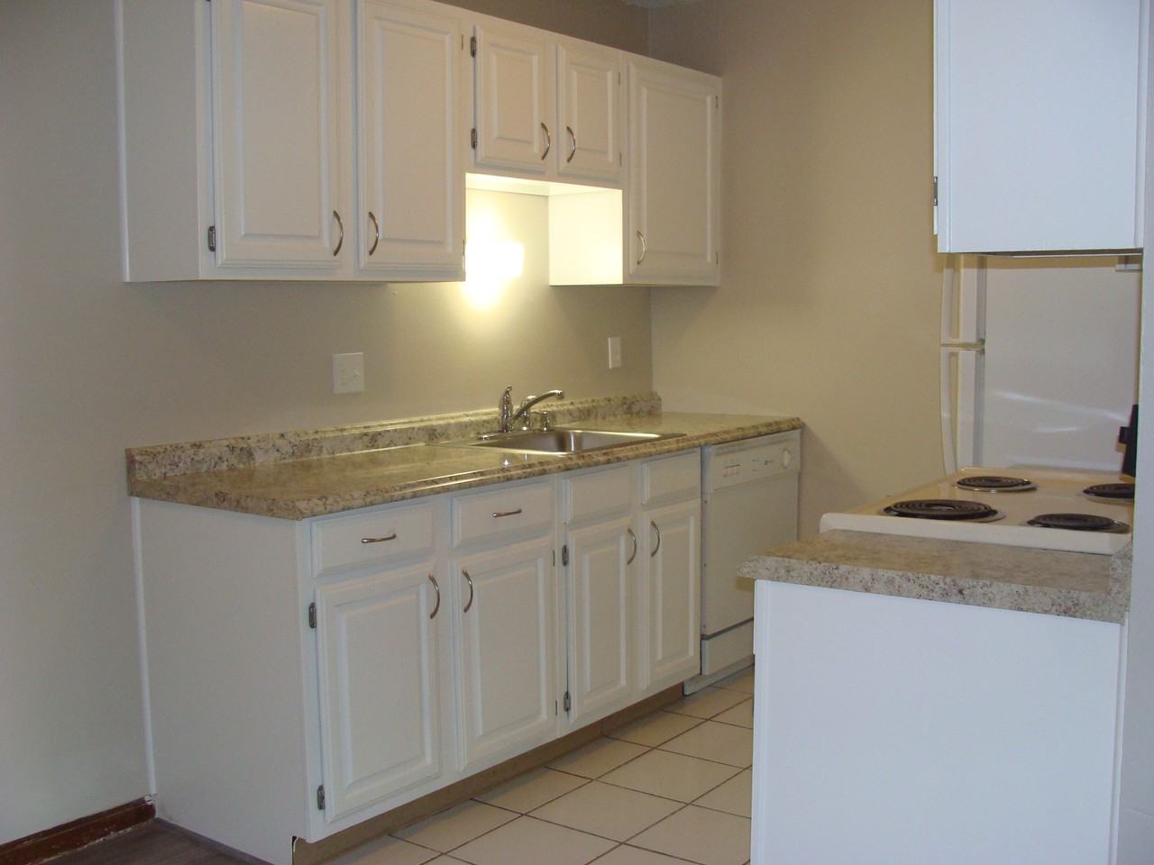 1050 W Beaver Creek Blvd #E202 - Photo 7 of 16