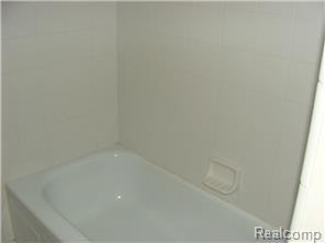 24702 Olde Orchard St - Photo 3 of 19