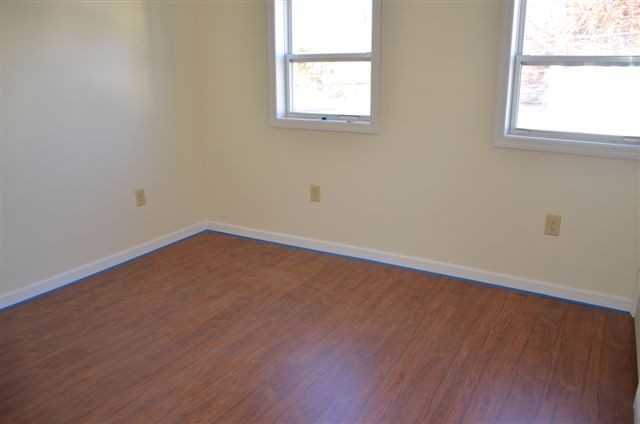 806 Wesley Ave - Photo 3 of 16