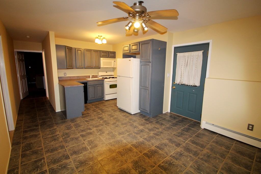 1239 Boston Ave - Photo 2 of 6