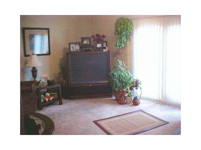 2986 E River Rd - Photo 3 of 8