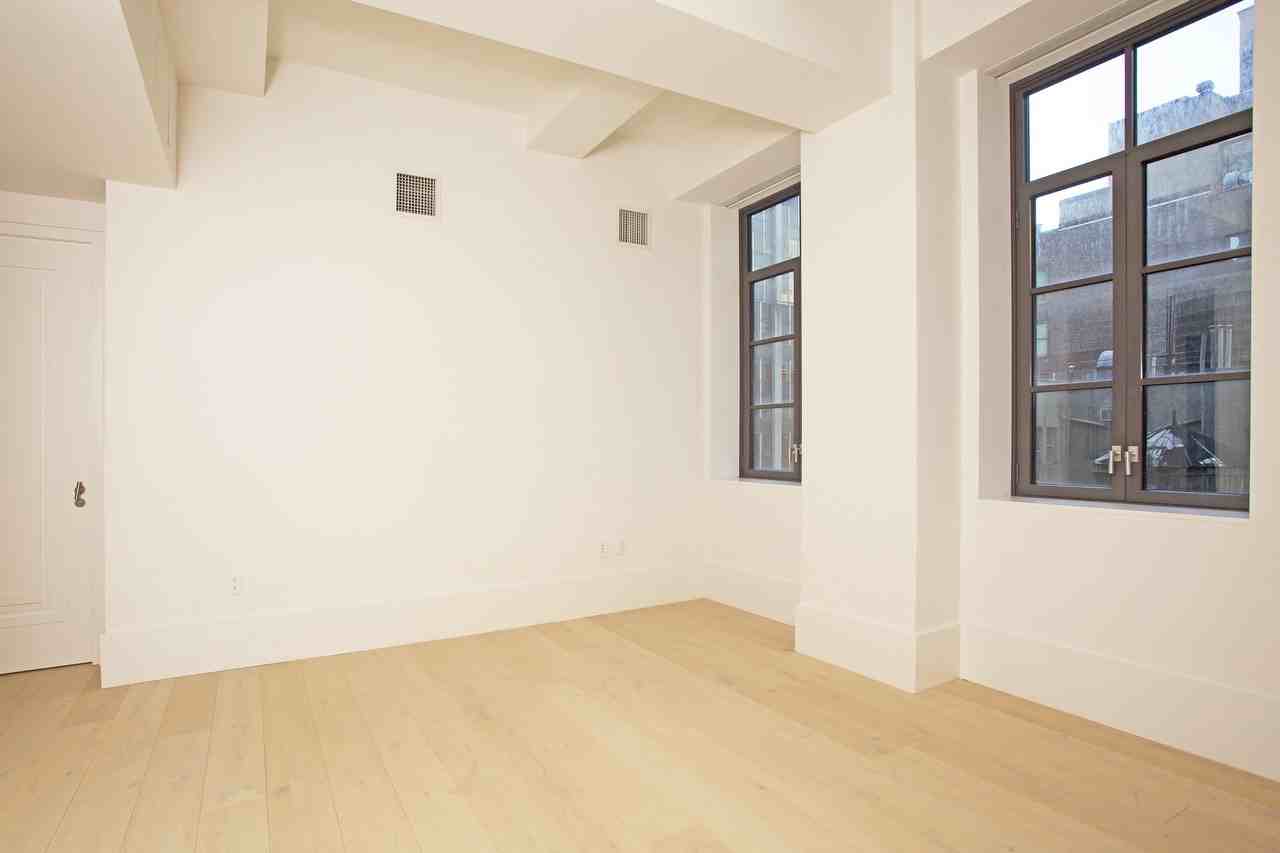 404 Woods Park Drive #9E - Photo 2 of 8