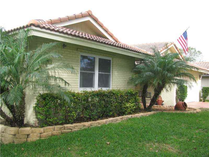 4316 NW 71st Dr - Photo 3 of 27