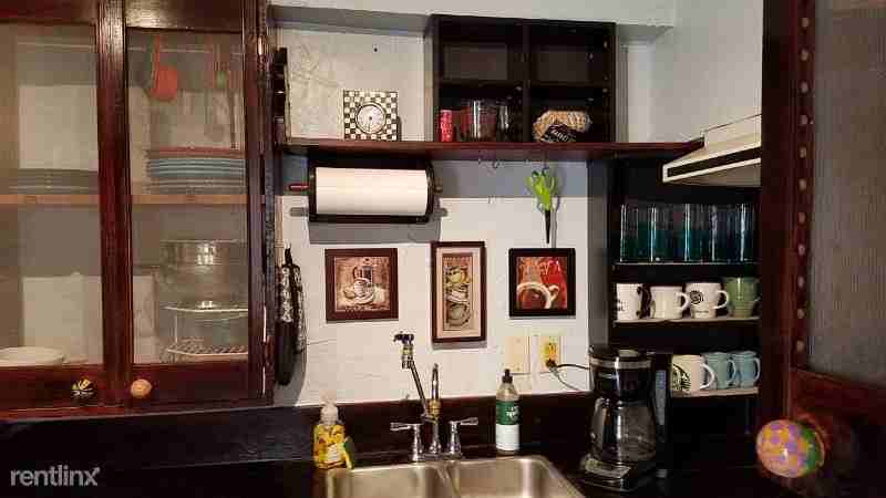 334 334 E Mulberry St 1 - Photo 3 of 23