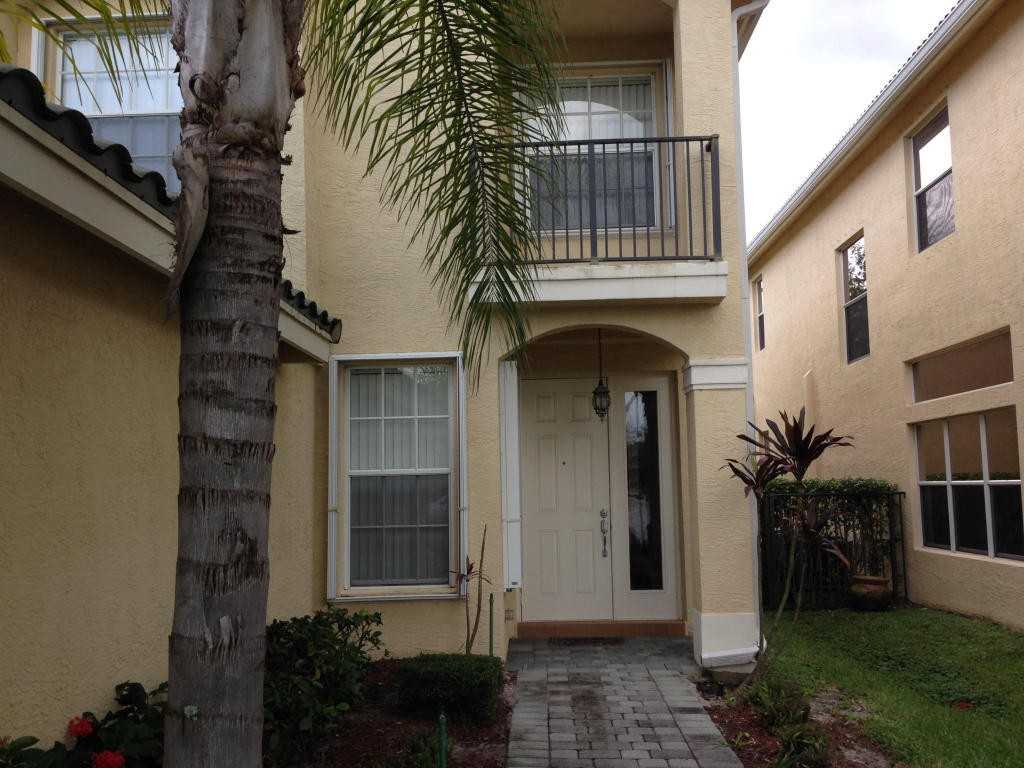 8461 Breezy Hill Dr - Photo 2 of 26