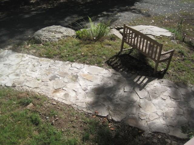 114 E Shore Dr - Photo 3 of 31