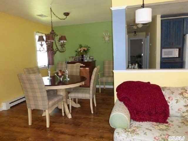 1033 Broadway Ave - Photo 3 of 16