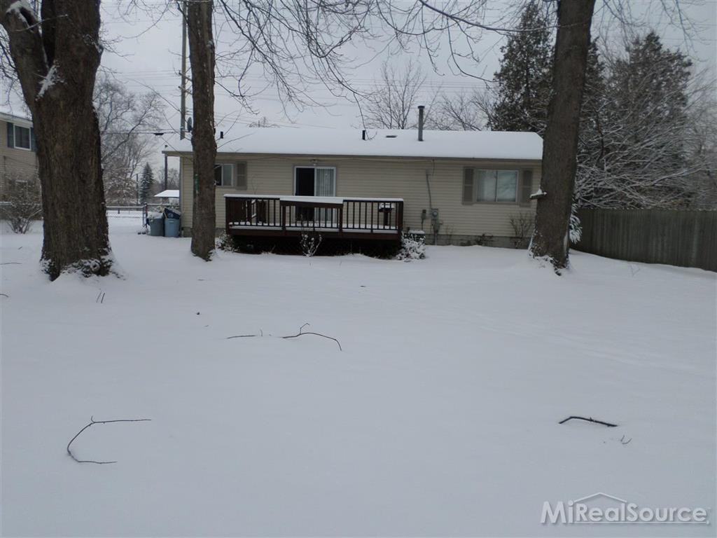 1810 Michigan St - Photo 2 of 7