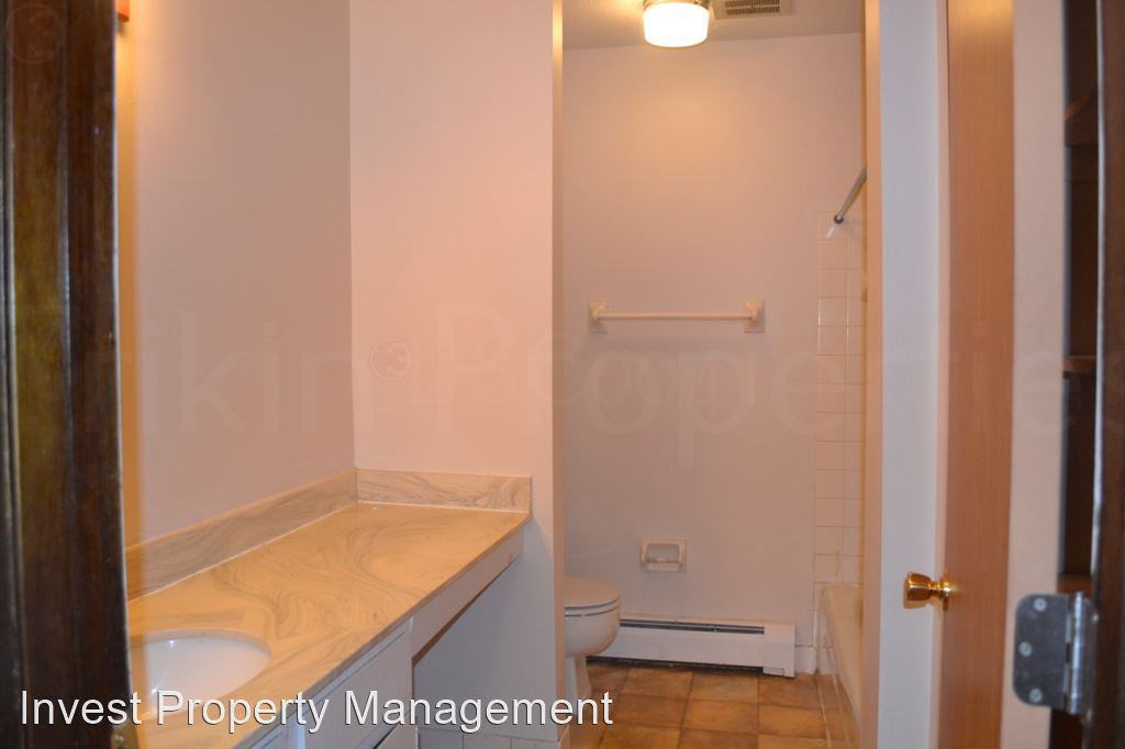 637 13th Street - Photo 3 of 6