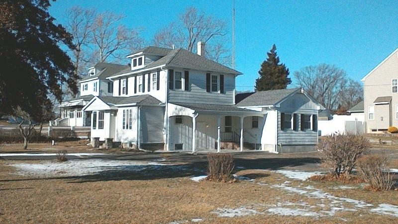 311 N Chew Rd - Photo 2 of 14