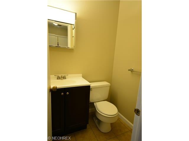 4445 Cushing Ln - Photo 3 of 18