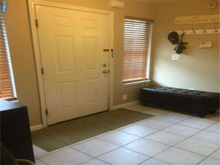 80 Sandra Rd - Photo 2 of 15