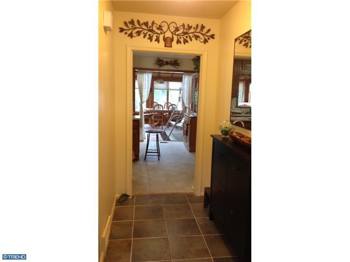 604 Mourning Dove Rd - Photo 2 of 6