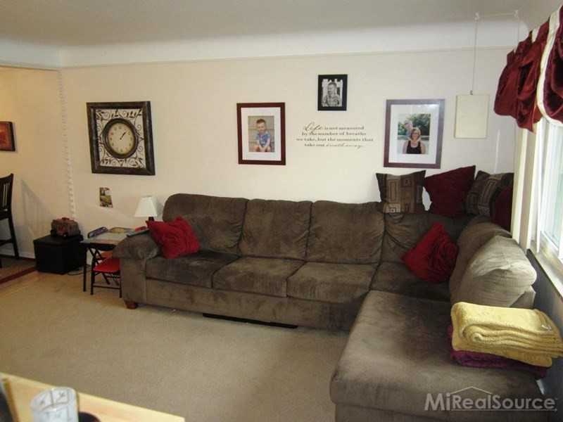29379 Elmira - Photo 3 of 14