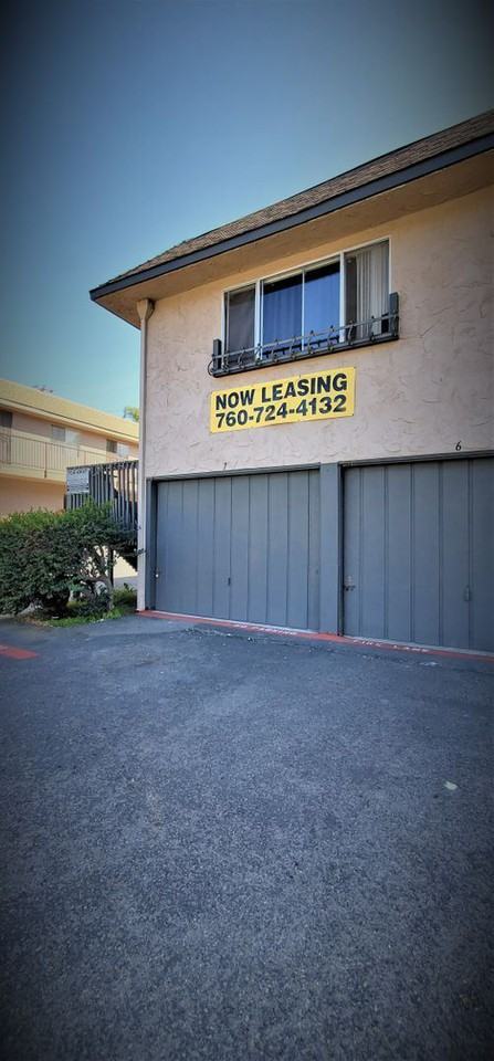 703 & 707 Windsor Court - Photo 3 of 10