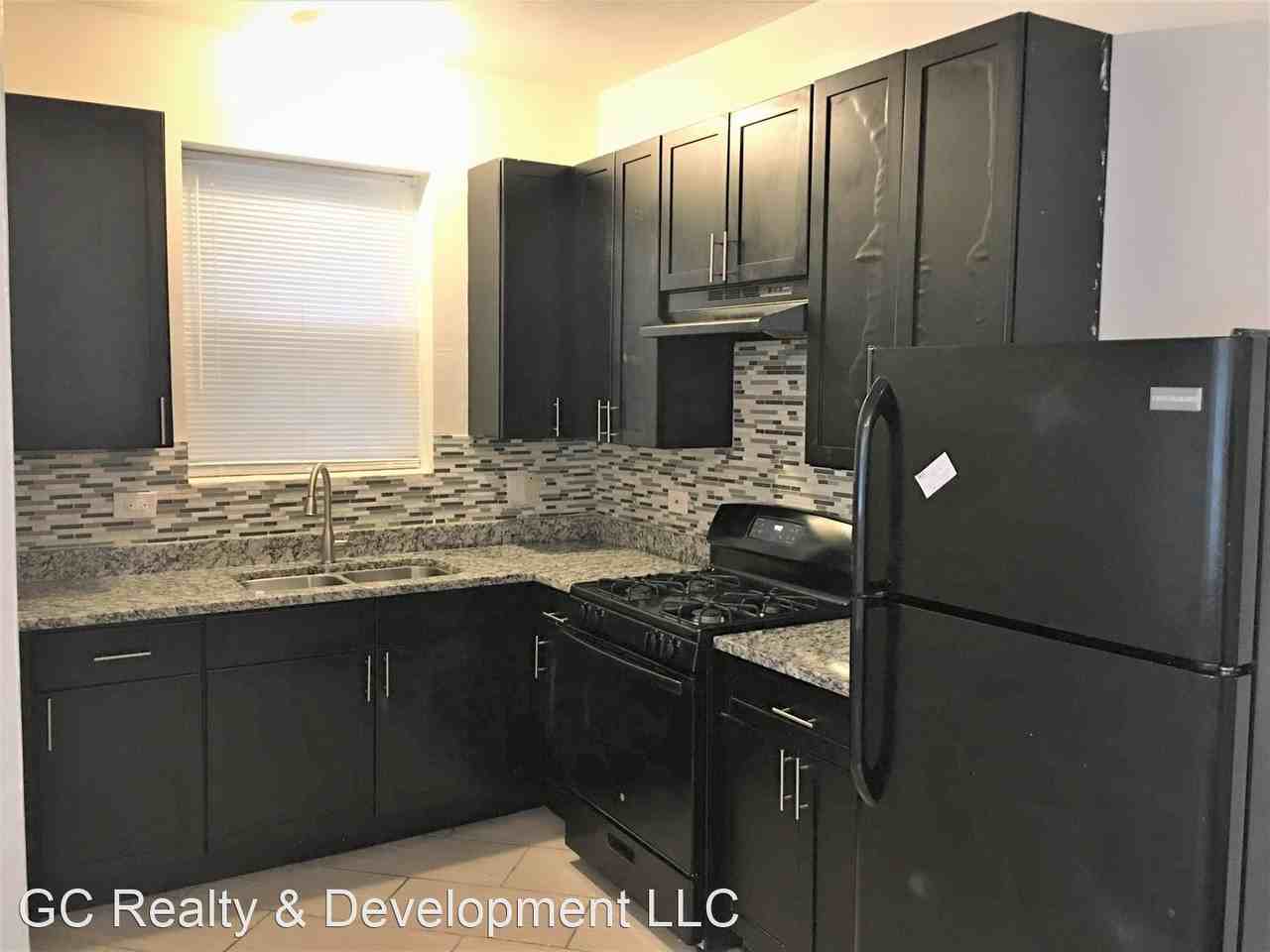 7917 S. Phillips - Photo 3 of 8