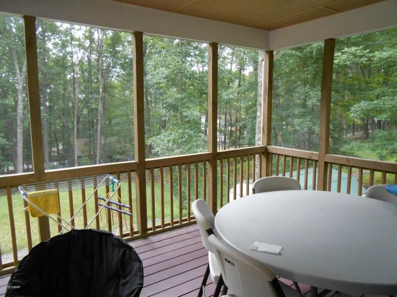 180 Forest Ridge Dr - Photo 2 of 7