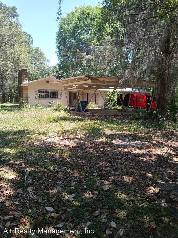 15139 Centralia Rd - Photo 3 of 50