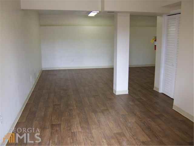 929 Senoia Rd - Photo 3 of 9