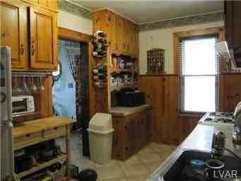 906 Porter St - Photo 2 of 20