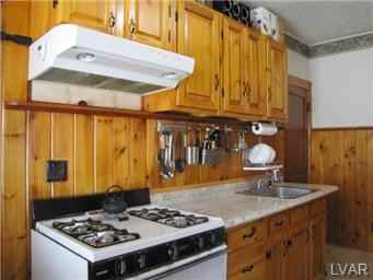 906 Porter St - Photo 3 of 20