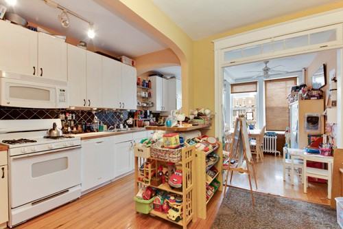 1840 Potomac Ave Se - Photo 2 of 16