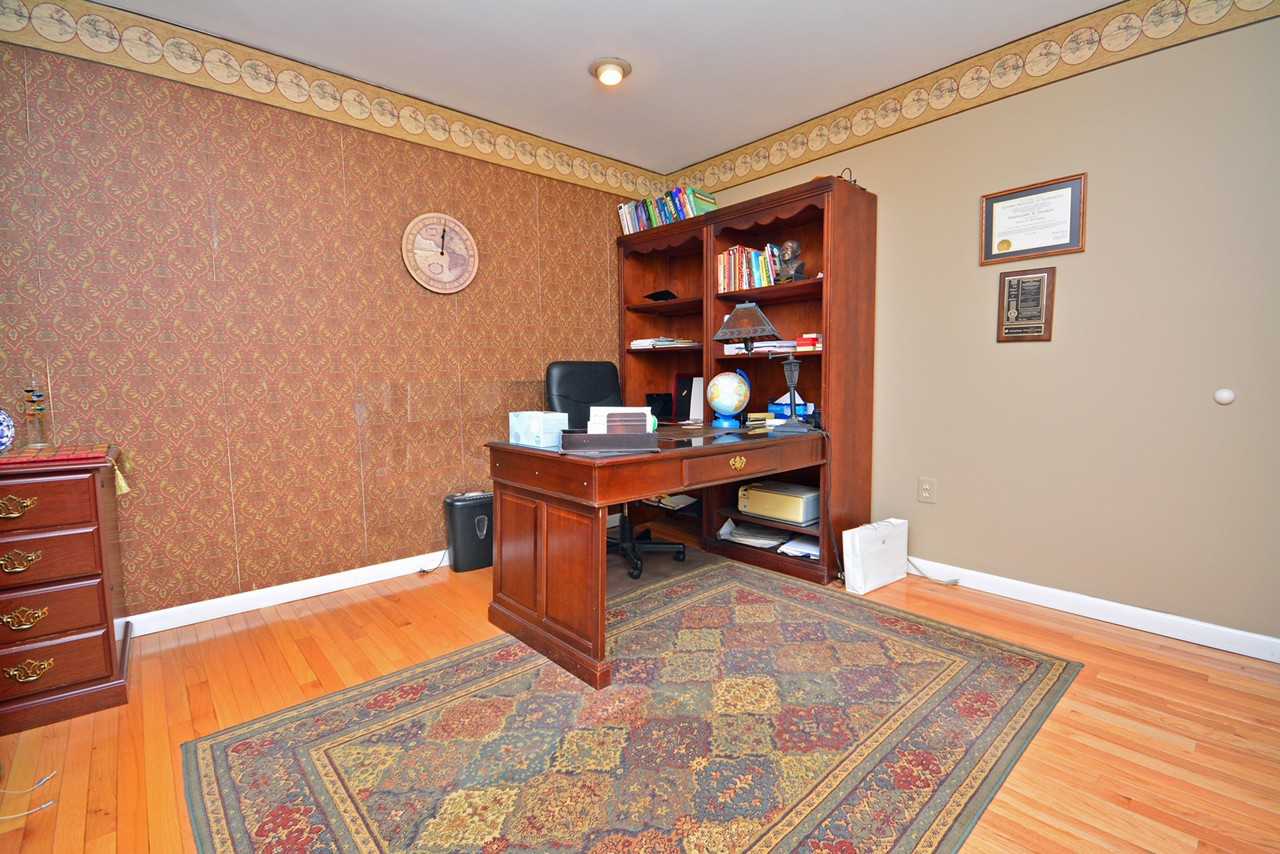 Van Arsdale Dr - Photo 7 of 17