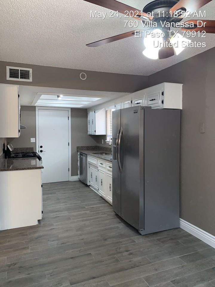 760 Villa Vanessa Dr - Photo 2 of 20