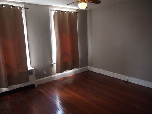 4441 Silverwood St - Photo 3 of 9