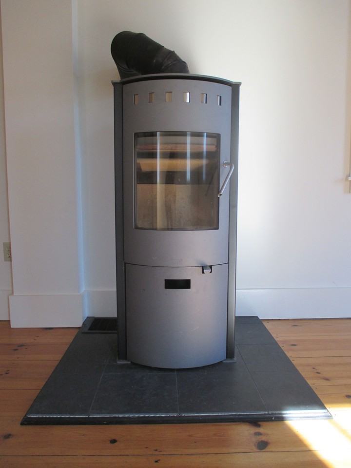 2 Maple St - Photo 3 of 16