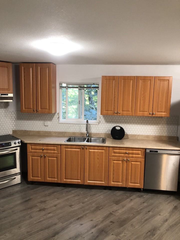 13715 115 Avenue - Photo 5 of 13