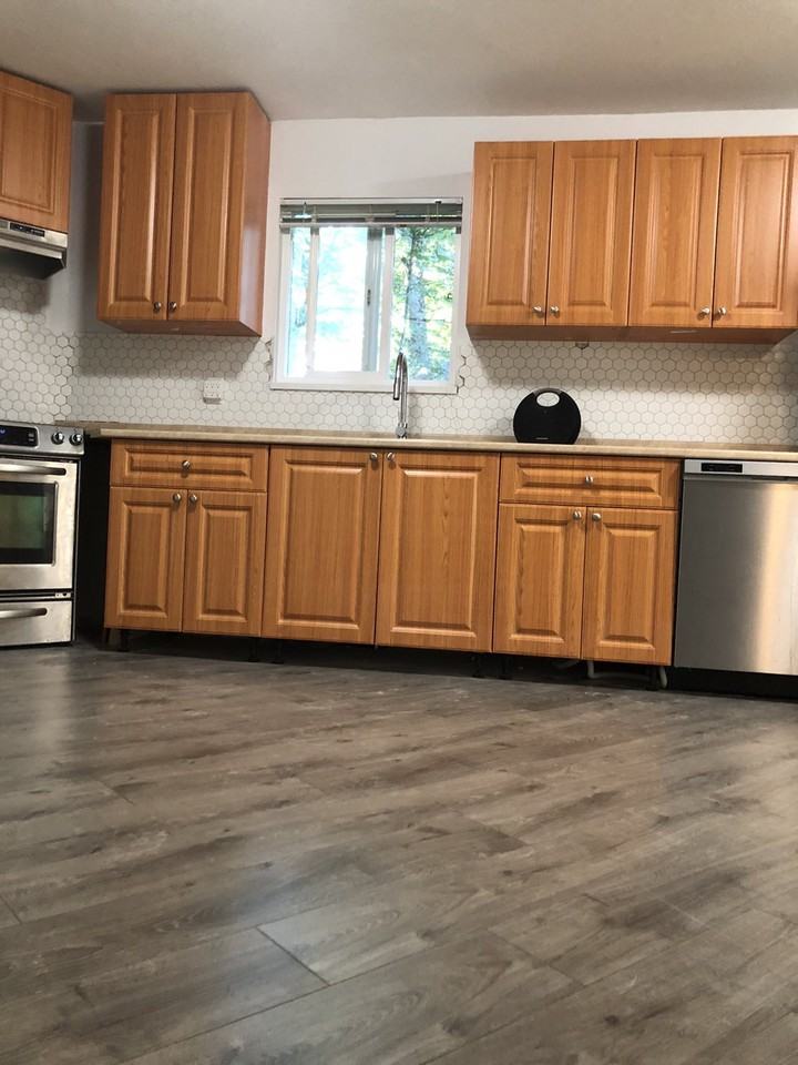 13715 115 Avenue - Photo 7 of 13