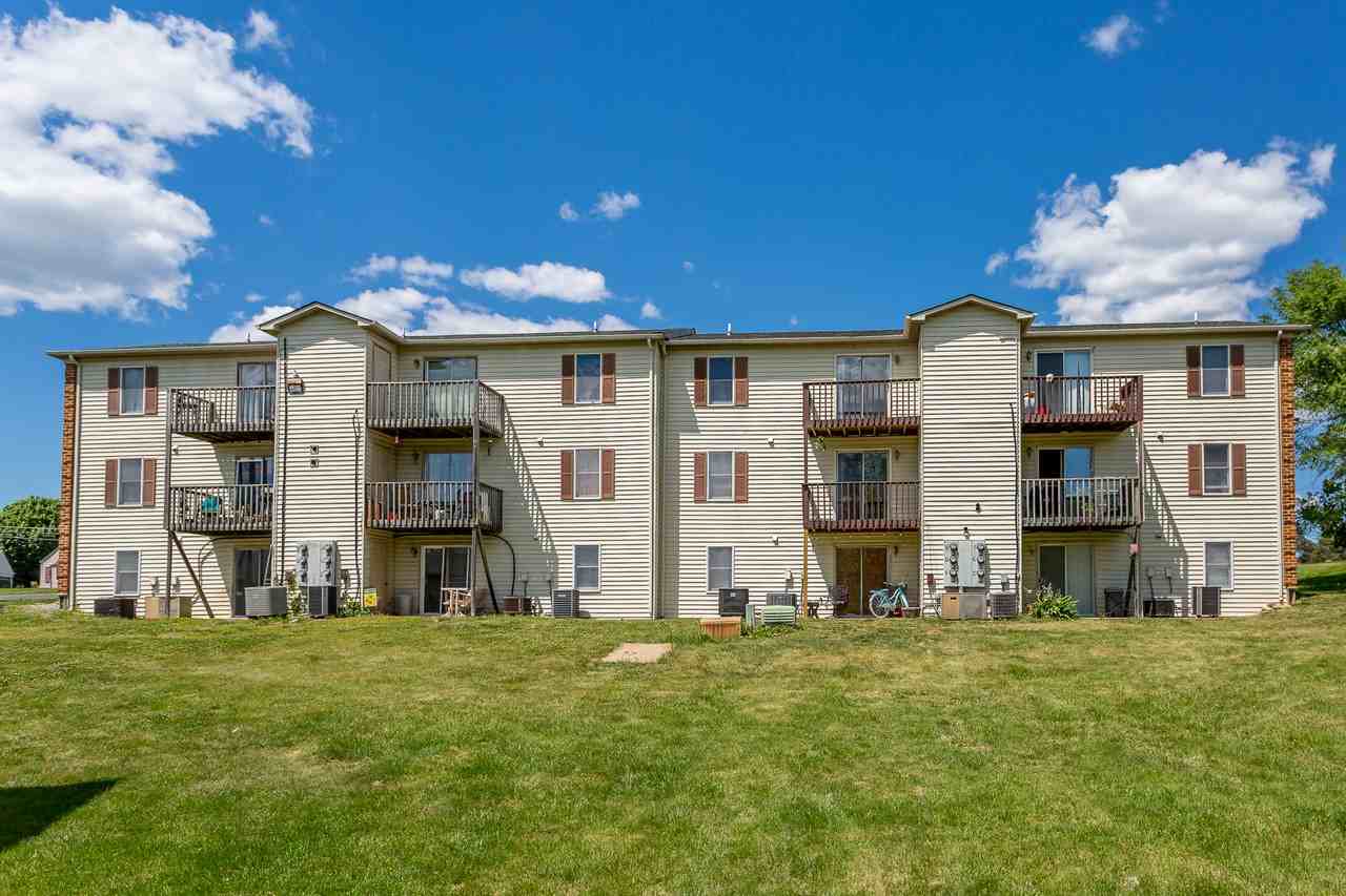 Elk Run Crossing - Photo 3 of 4