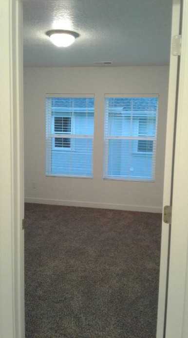 674 E 380 N #1 - Photo 4 of 8