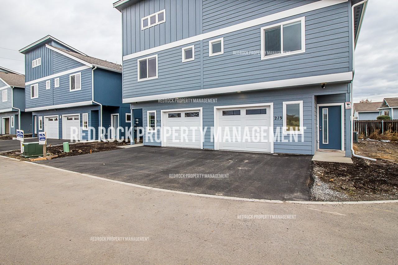 319 S Woodlawn Ln #1 - Photo 2 of 36