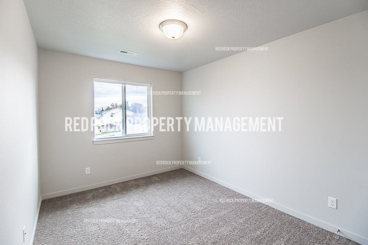 319 S Woodlawn Ln #1 - Photo 7 of 36